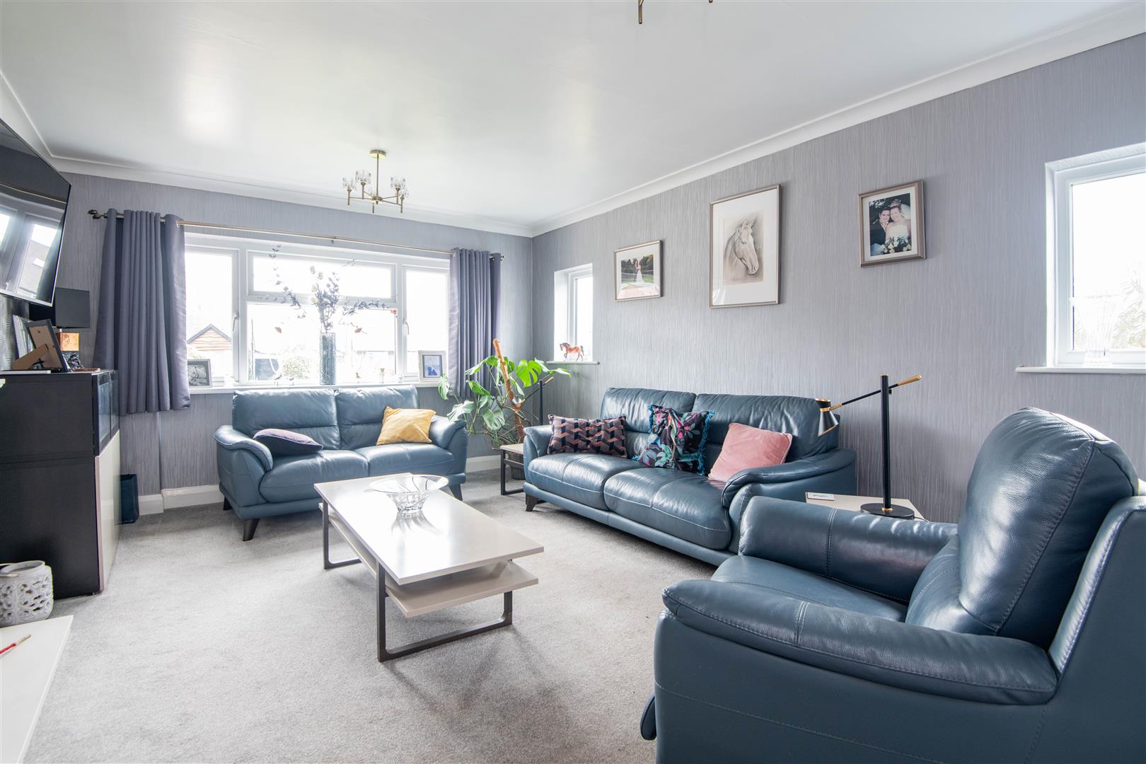 3 bed property in Chapel Lane, Preston